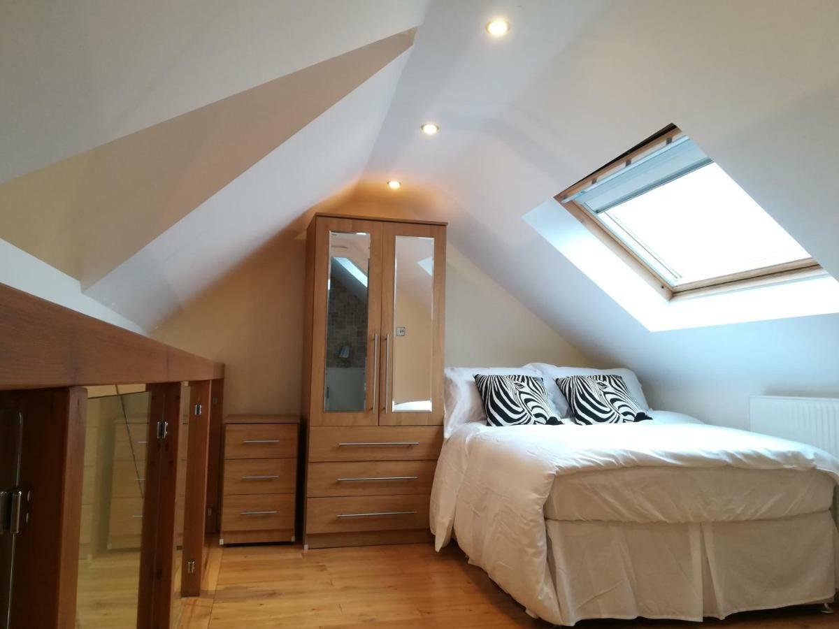 Modern, 2 Bedroom Apartment With Sofa Bed, Uplands, スウォンジー エクステリア 写真